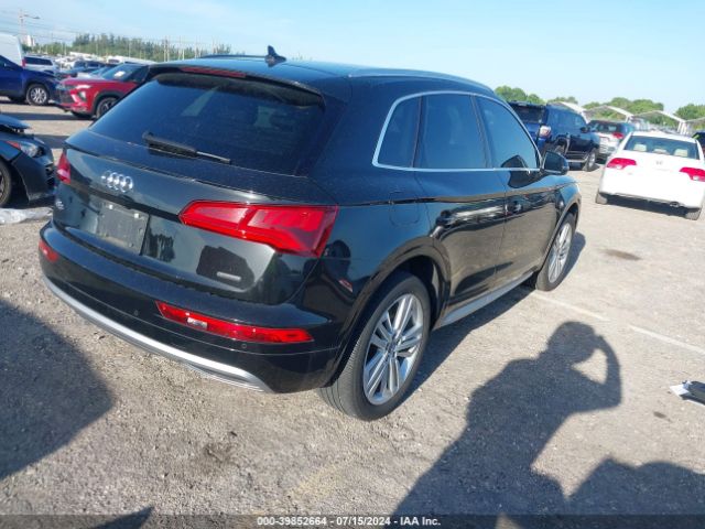 WA1BNAFY1K2104768 Audi Q5 45 Premium