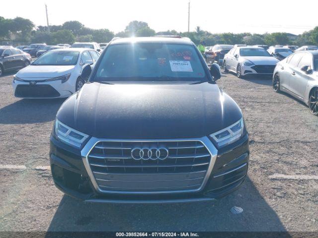 WA1BNAFY1K2104768 Audi Q5 45 Premium