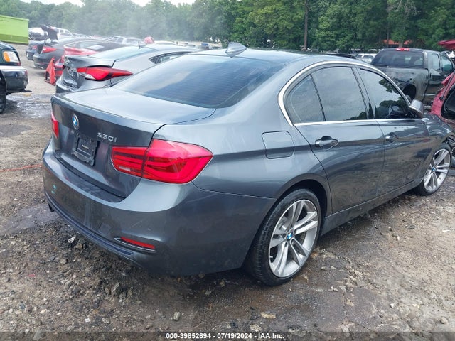 WBA8B9G58JNU97898 BMW 330I