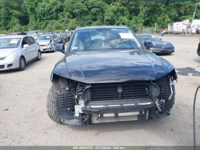 WA1BNAFY2J2217028 Audi Q5 2.0t Premium/2.0t Tech Premium