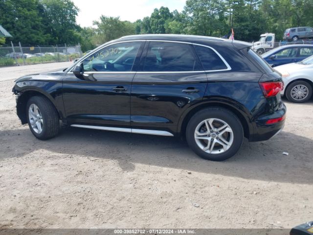 WA1BNAFY2J2217028 Audi Q5 2.0t Premium/2.0t Tech Premium