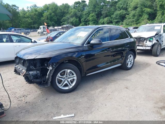 WA1BNAFY2J2217028 Audi Q5 2.0t Premium/2.0t Tech Premium