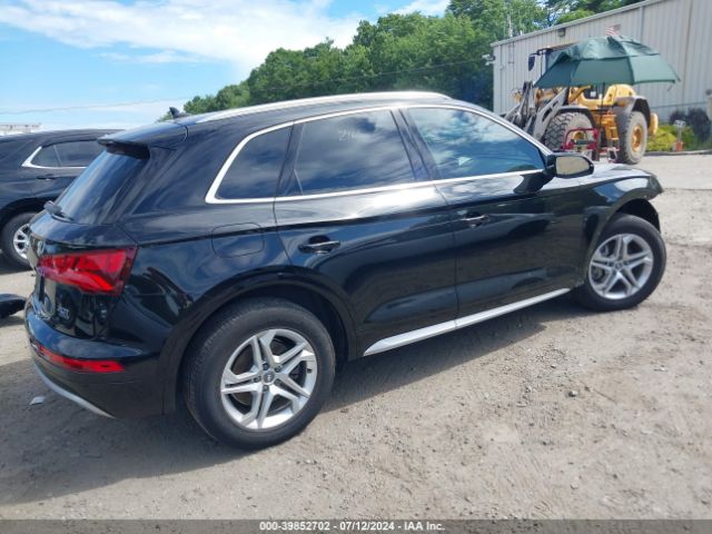 WA1BNAFY2J2217028 Audi Q5 2.0t Premium/2.0t Tech Premium