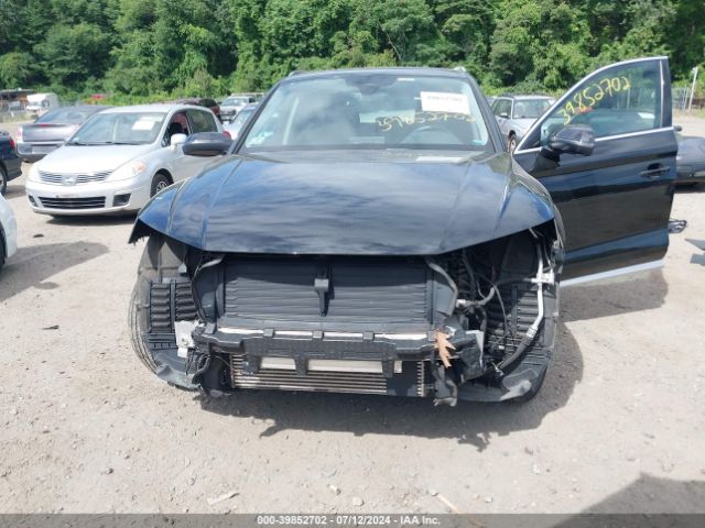 WA1BNAFY2J2217028 Audi Q5 2.0t Premium/2.0t Tech Premium