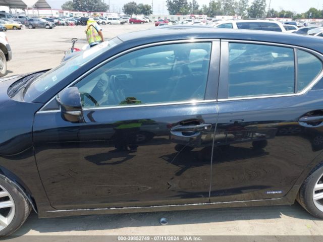 JTHKD5BH1G2255203 Lexus CT 200H