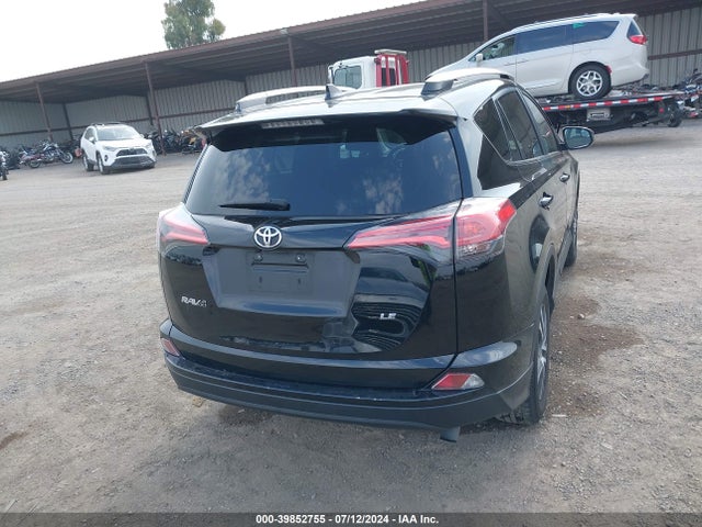Toyota RAV4 LE 2018 2T3ZFREV8JW460941 Image 16