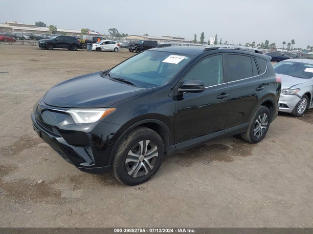 Toyota RAV4 LE 2018 2T3ZFREV8JW460941 Image 2
