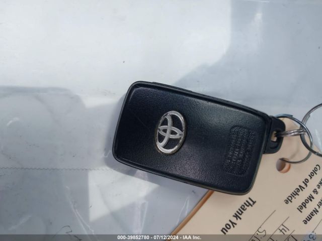JTDZN3EU9E3362890 Toyota Prius V Three