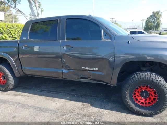 5TFDM5F12HX069505 Toyota Tundra Sr5 4.6l V8