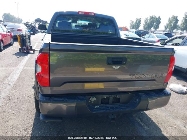 5TFDM5F12HX069505 Toyota Tundra Sr5 4.6l V8