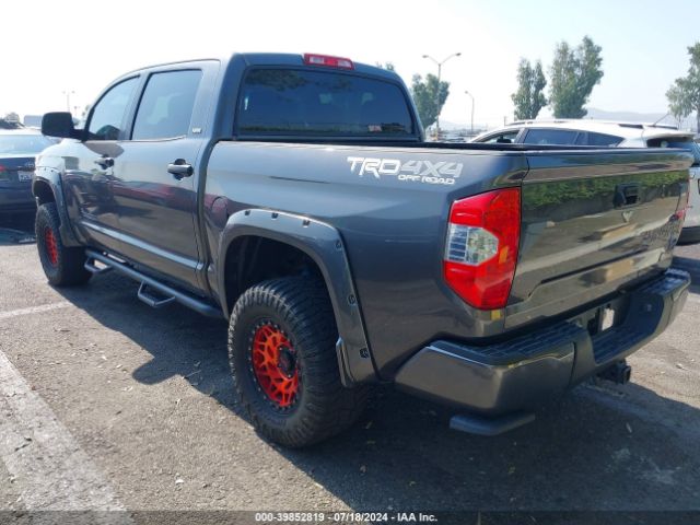 5TFDM5F12HX069505 Toyota Tundra Sr5 4.6l V8