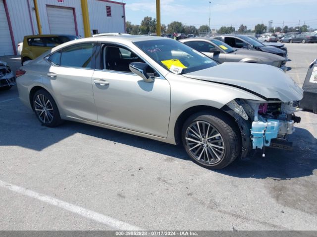 58ADA1C17RU039087 Lexus ES 300H