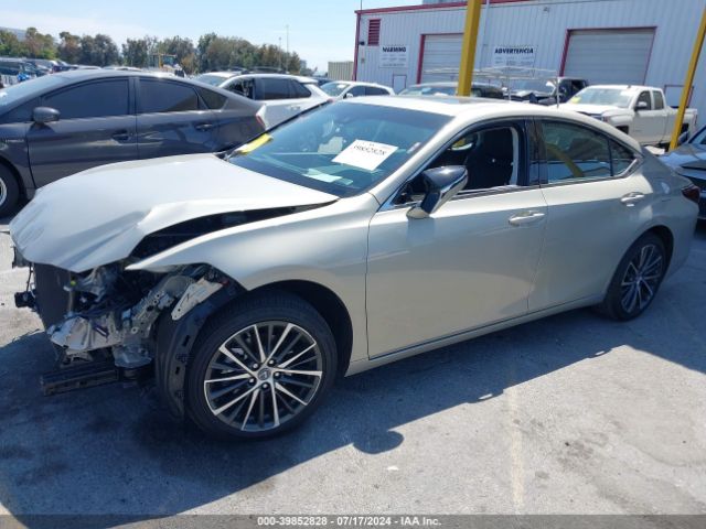58ADA1C17RU039087 Lexus ES 300H