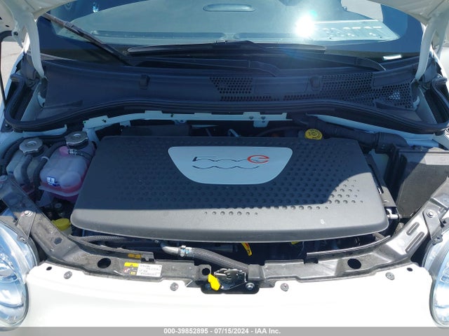 2013 FIAT 500E 3C3CFFGE2DT744776 Photo 9