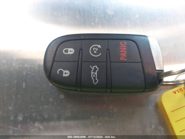 2C3CCAKG4KH595183 Chrysler 300 Limited Awd