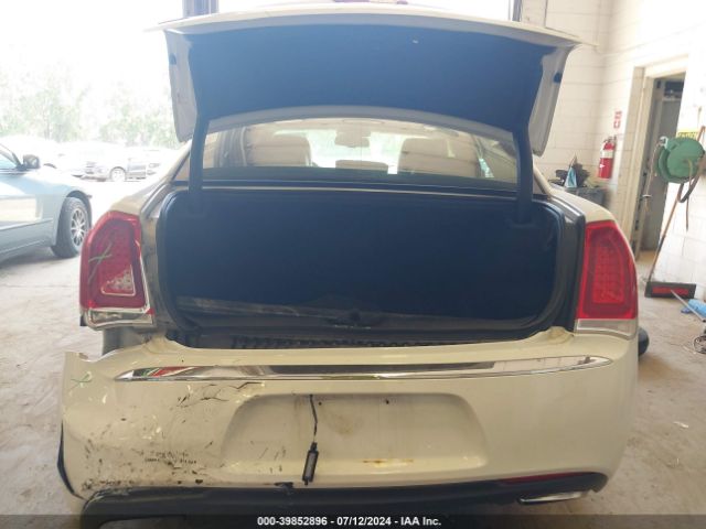 2C3CCAKG4KH595183 Chrysler 300 Limited Awd