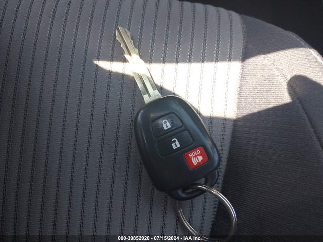Toyota Rav4 Xle 2014 JTMRFREV5ED092785 Image 11