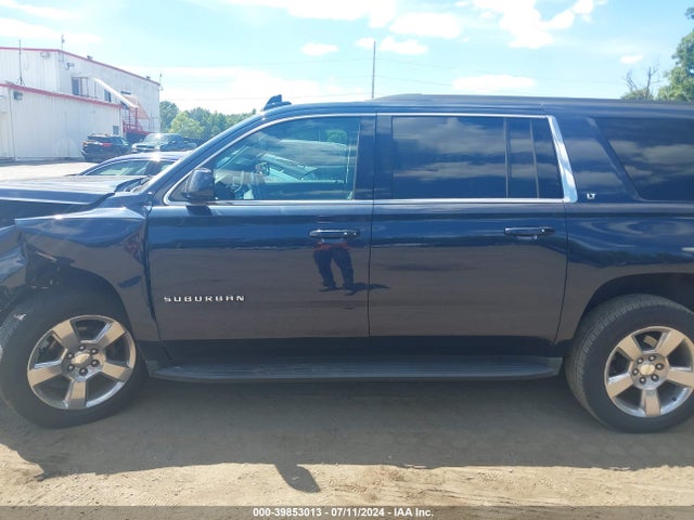 Chevrolet Suburban Lt 2018 1GNSKHKC2JR184127 Image 14