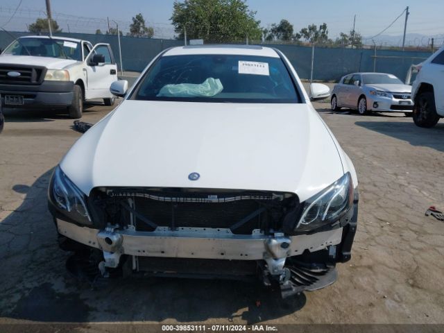WDDZF4JB8HA057040 Mercedes-Benz E 300
