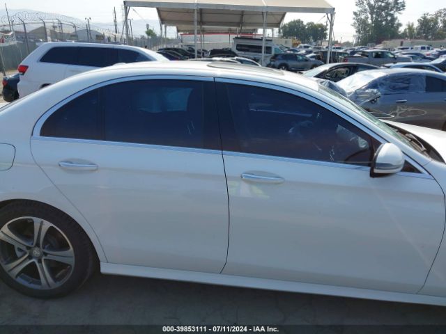 WDDZF4JB8HA057040 Mercedes-Benz E 300