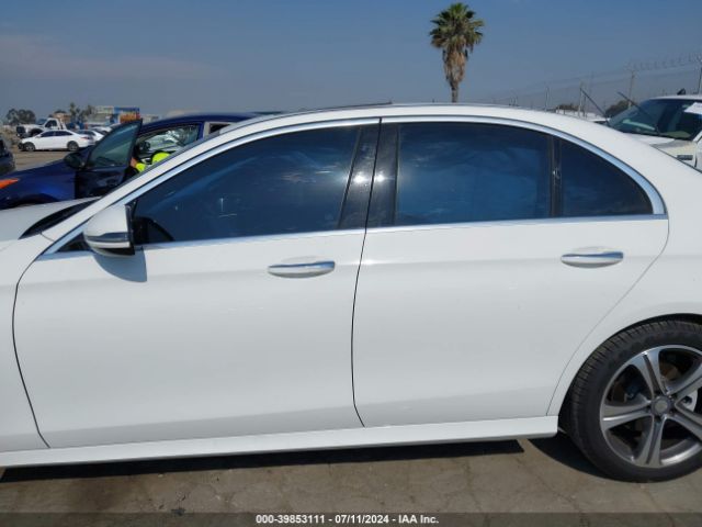 WDDZF4JB8HA057040 Mercedes-Benz E 300
