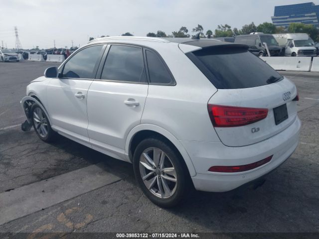 WA1BCCFS3HR005169 Audi Q3 2.0t Premium