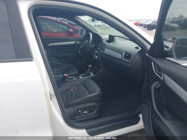 WA1BCCFS3HR005169 Audi Q3 2.0t Premium