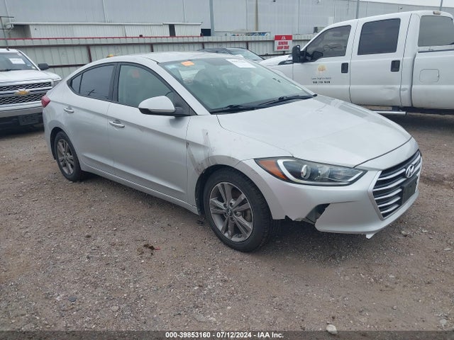 2017 5NPD84LF9HH137244 main image