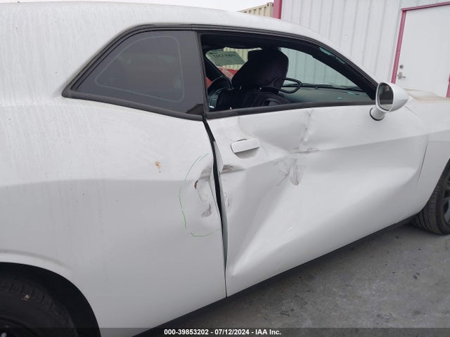 Dodge Challenger Sxt 2018 2C3CDZAGXJH161104 Image 17