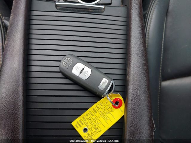3MZBN1L39JM269583 Mazda Mazda3 Touring