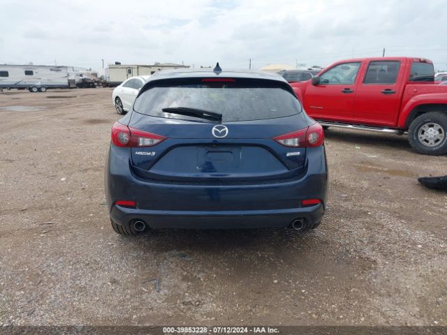 3MZBN1L39JM269583 Mazda Mazda3 Touring