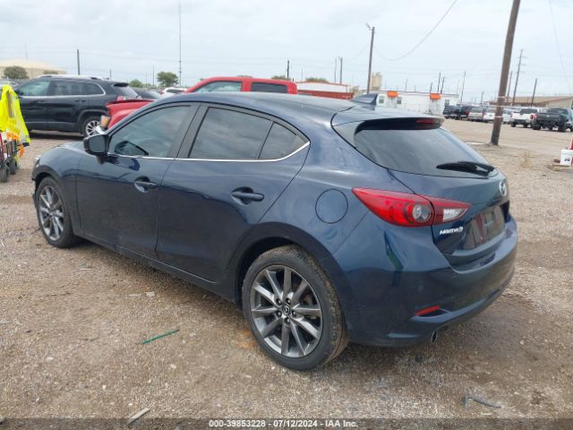 3MZBN1L39JM269583 Mazda Mazda3 Touring