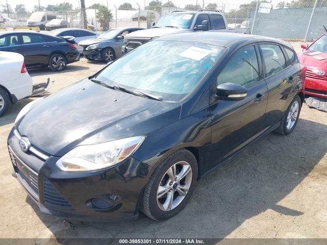 Ford FOCUS SE 2014 1FADP3K24EL367489 Image 2
