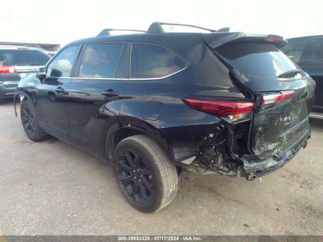 Toyota Highlander Le 2023 5TDKDRAHXPS039899 Image 3