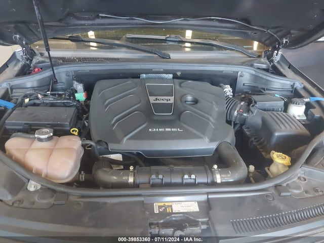 1C4RJFCM2FC845235 Jeep Grand Cherokee Overland