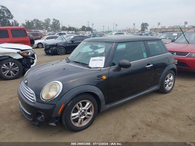 2011 MINI COOPER WMWSU3C59BT091533 Photo 1