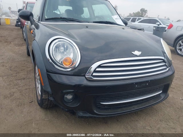 2011 MINI COOPER WMWSU3C59BT091533 Photo 5