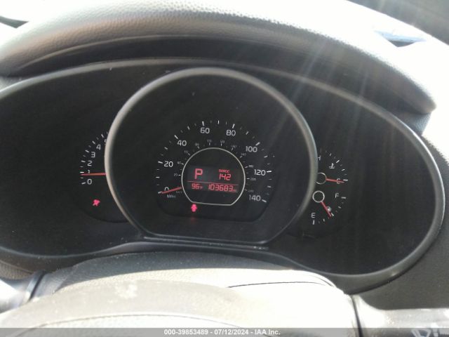 KNDJN2A25J7899206 KIA Soul