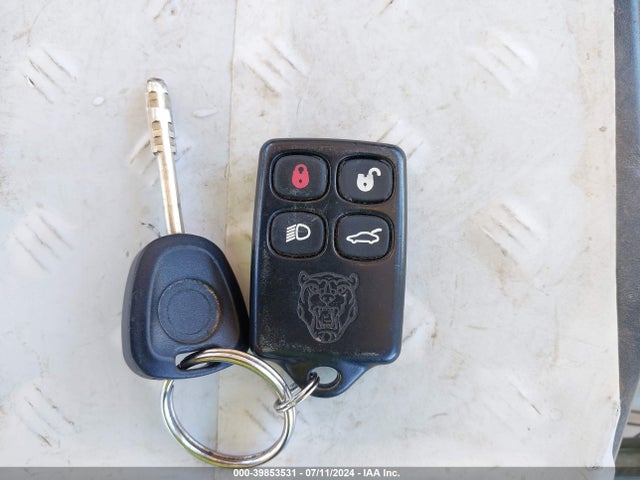 1999 JAGUAR XK8 SAJGX2047XC042491 Photo 10