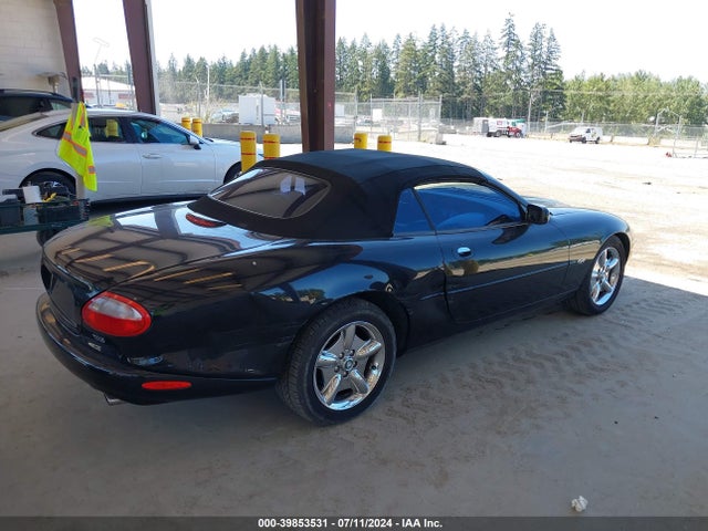 1999 JAGUAR XK8 SAJGX2047XC042491 Photo 3