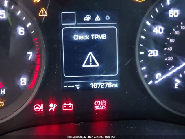 KM8J33A47GU083827 Hyundai TUCSON SE