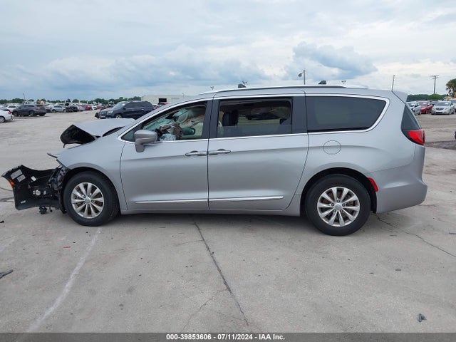 Chrysler Pacifica Touring L 2018 2C4RC1BG5JR217310 Image 13