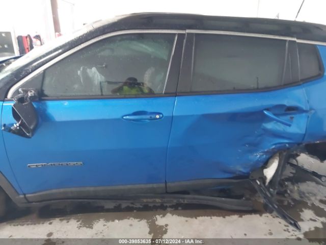 3C4NJCBB0JT134126 Jeep Compass Latitude Fwd