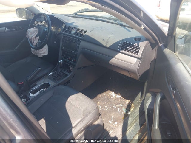 1VWBT7A34EC060500 Volkswagen Passat 1.8t Se