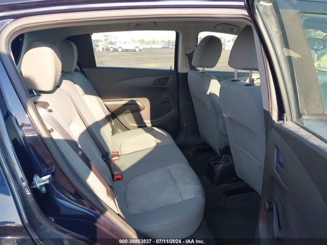 Chevrolet Sonic Ls Auto 2015 1G1JA6SHXF4156287 Image 8