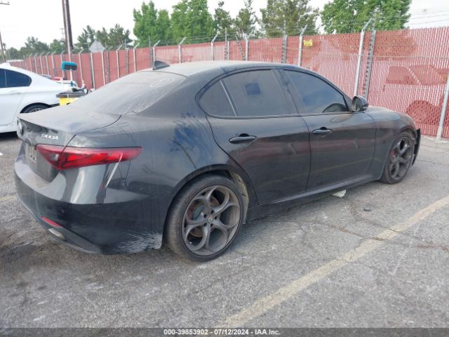 ZARFAMBN2K7601398 Alfa Romeo Giulia Ti Sport Rwd