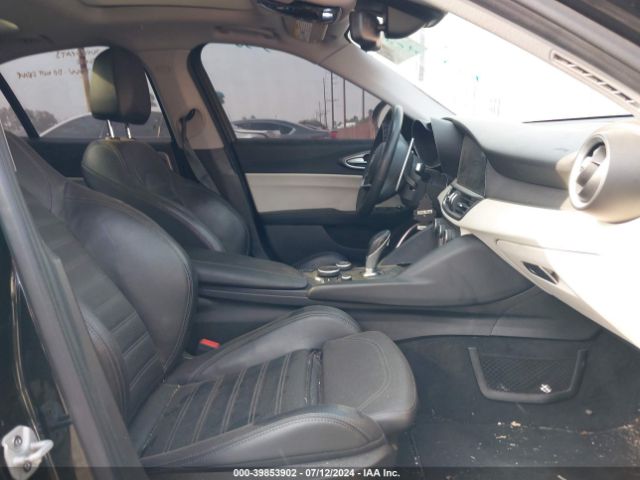ZARFAMBN2K7601398 Alfa Romeo Giulia Ti Sport Rwd