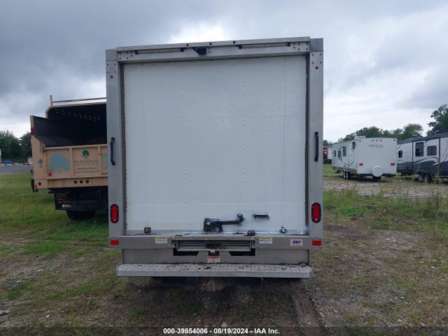 Ford Transit-350 Cab 2018 1FDBF8ZM6JKA87383 Image 16