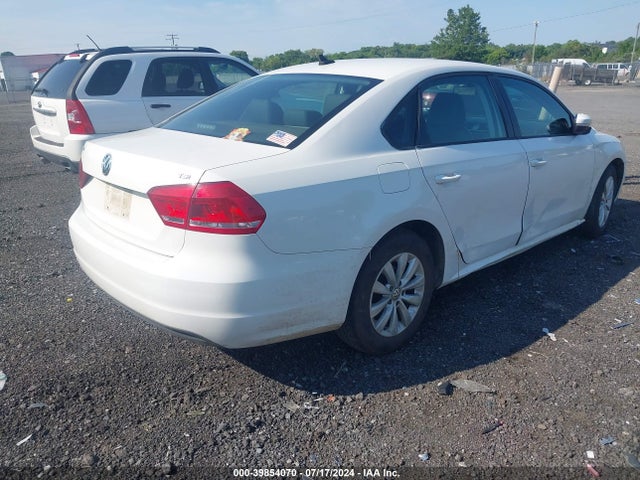 1VWAT7A32FC069287 Volkswagen Passat 1.8t Wolfsburg Edition