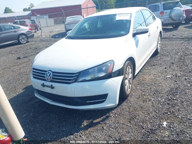 1VWAT7A32FC069287 Volkswagen Passat 1.8t Wolfsburg Edition